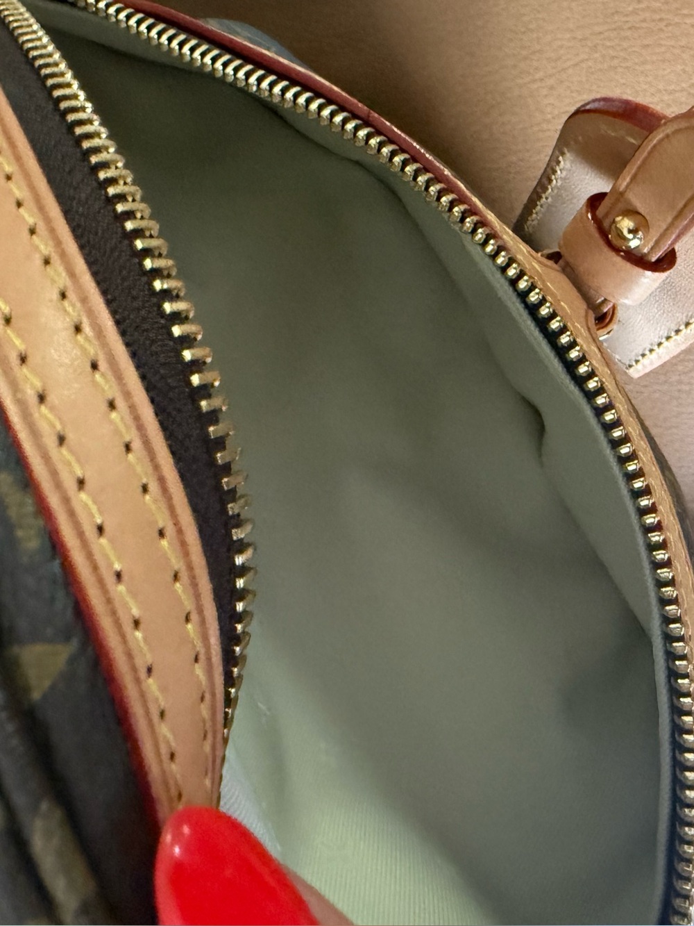 Louis Vuitton Monogram High rise bumbag - Picture 13 of 16